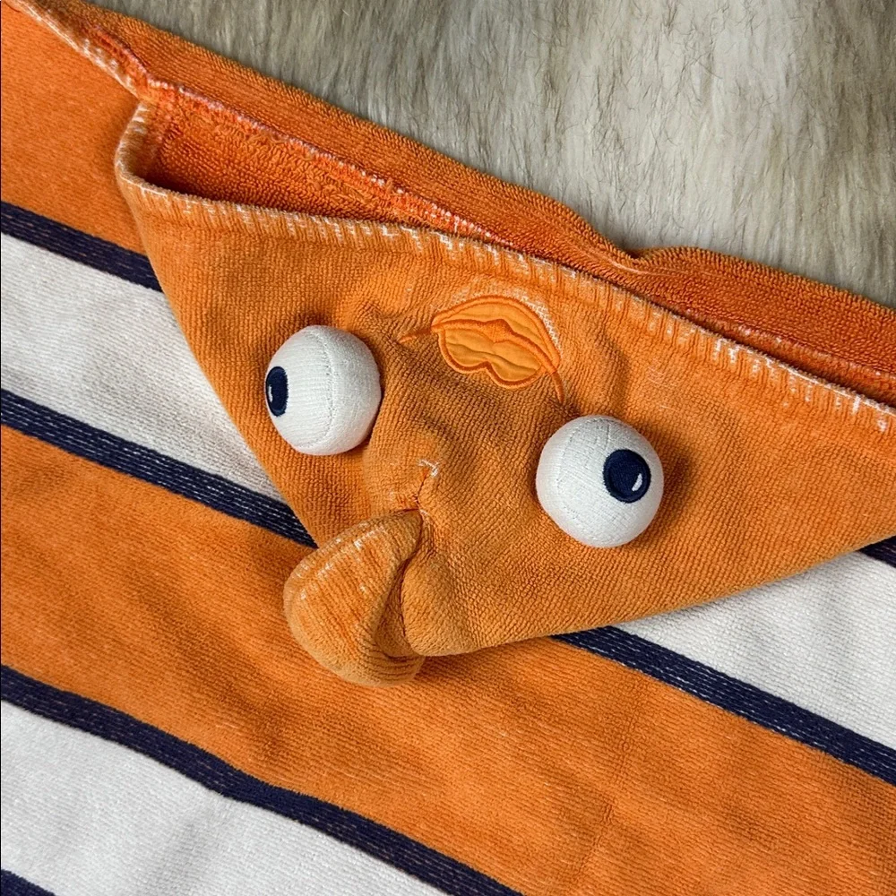 Pottery Barn Kids Hooded Bath Towel Fish and Sheep Toddler Beach Pool Preowned